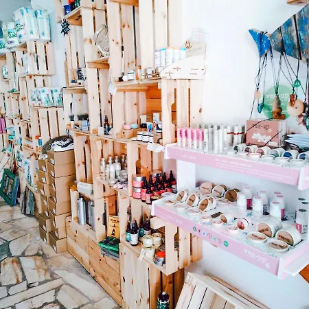 Eco Camp - Sustainable & Glamping *