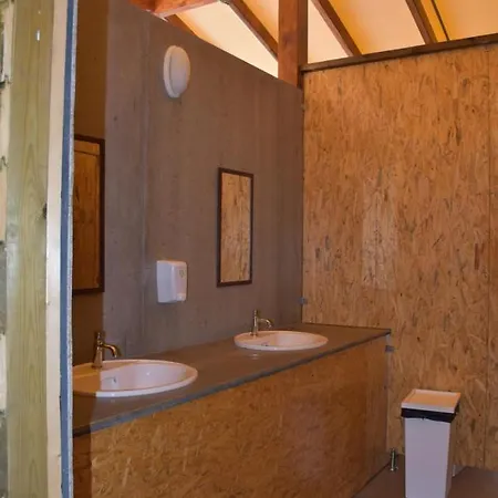 Eco Camp - Sustainable & Glamping * 살레마